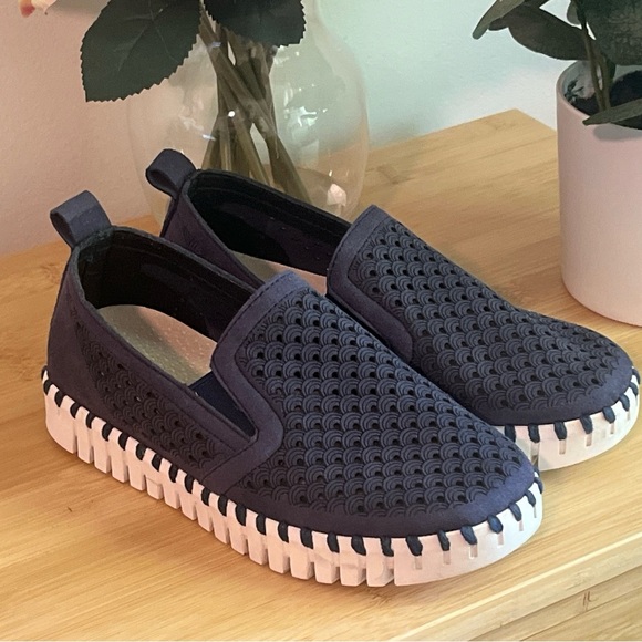 ISLE JACOBSEN Kids Tulip - Navy - Size 31 EU, Size 13 US - Picture 6 of 9